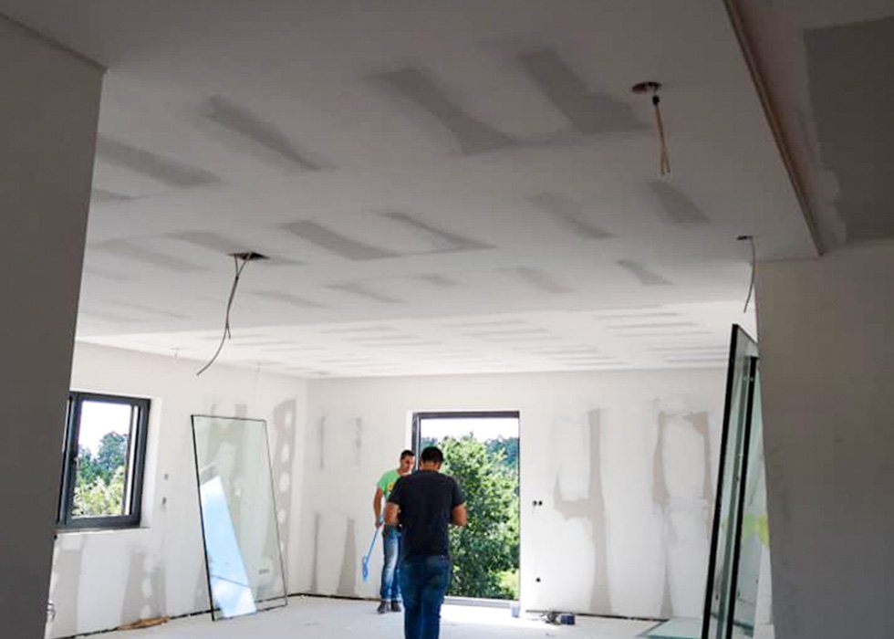 Tetos e paredes em gesso cartonado em habitação